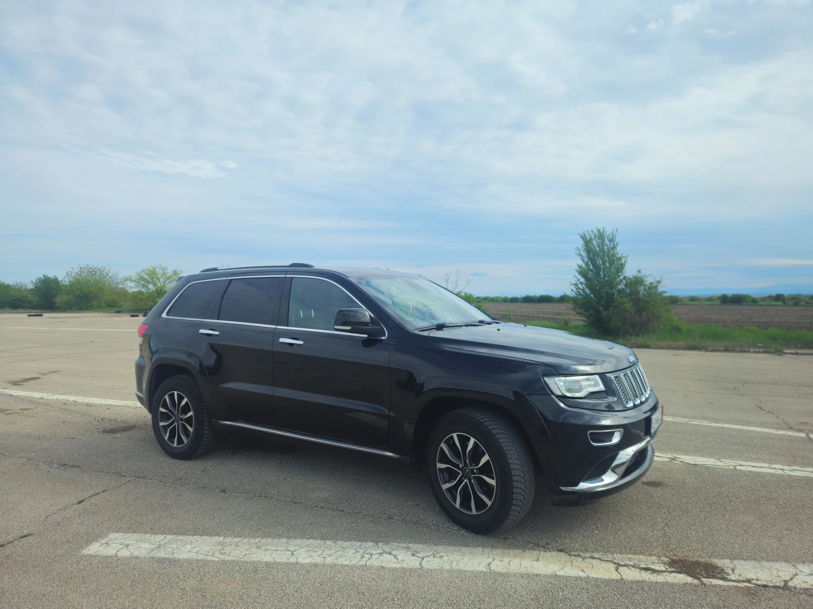 Jeep Grand cherokee 3.0 D SUМMIT!!!SWISS !!!, снимка 5 - Автомобили и джипове - 54271407