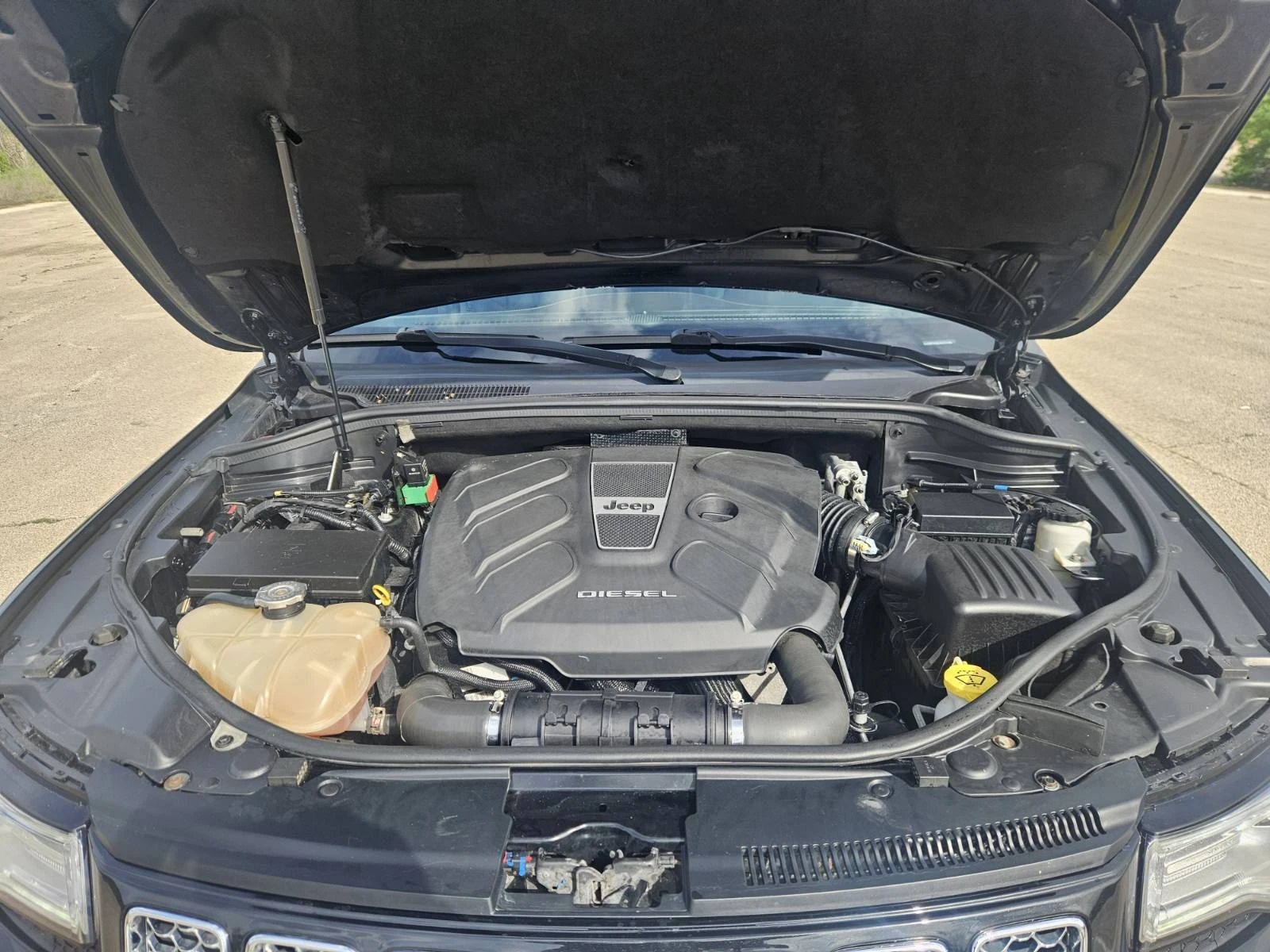 Jeep Grand cherokee 3.0 D SUМMIT!!!SWISS !!!, снимка 14 - Автомобили и джипове - 54271407