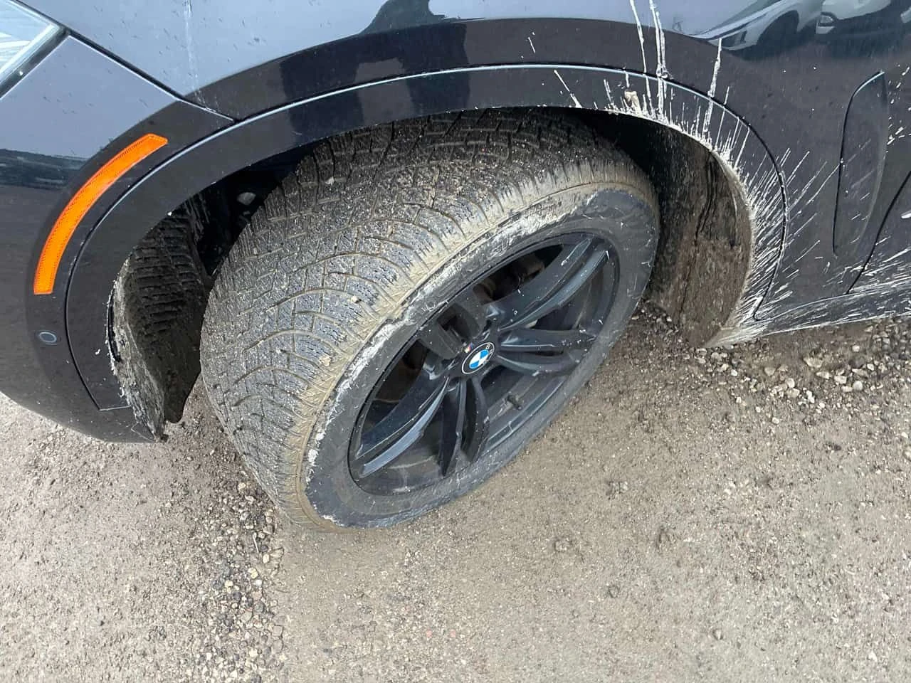 BMW X6 | M ПАКЕТ | ЧЕРВЕН САЛОН | HARMAN KARDON | , снимка 7 - Автомобили и джипове - 54360389