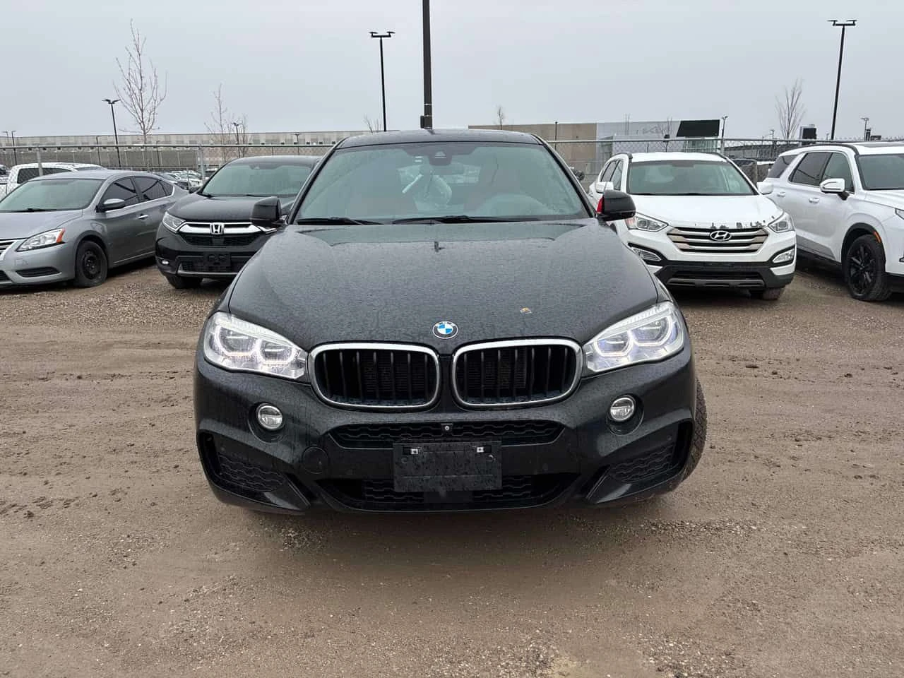 BMW X6 | M ПАКЕТ | ЧЕРВЕН САЛОН | HARMAN KARDON | , снимка 2 - Автомобили и джипове - 54360389