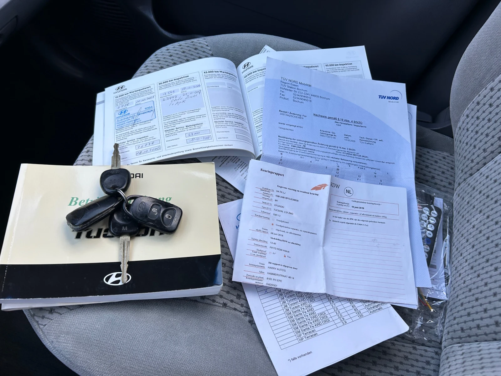 Hyundai Tucson 2.0i БЕНЗИН, снимка 17 - Автомобили и джипове - 55062973