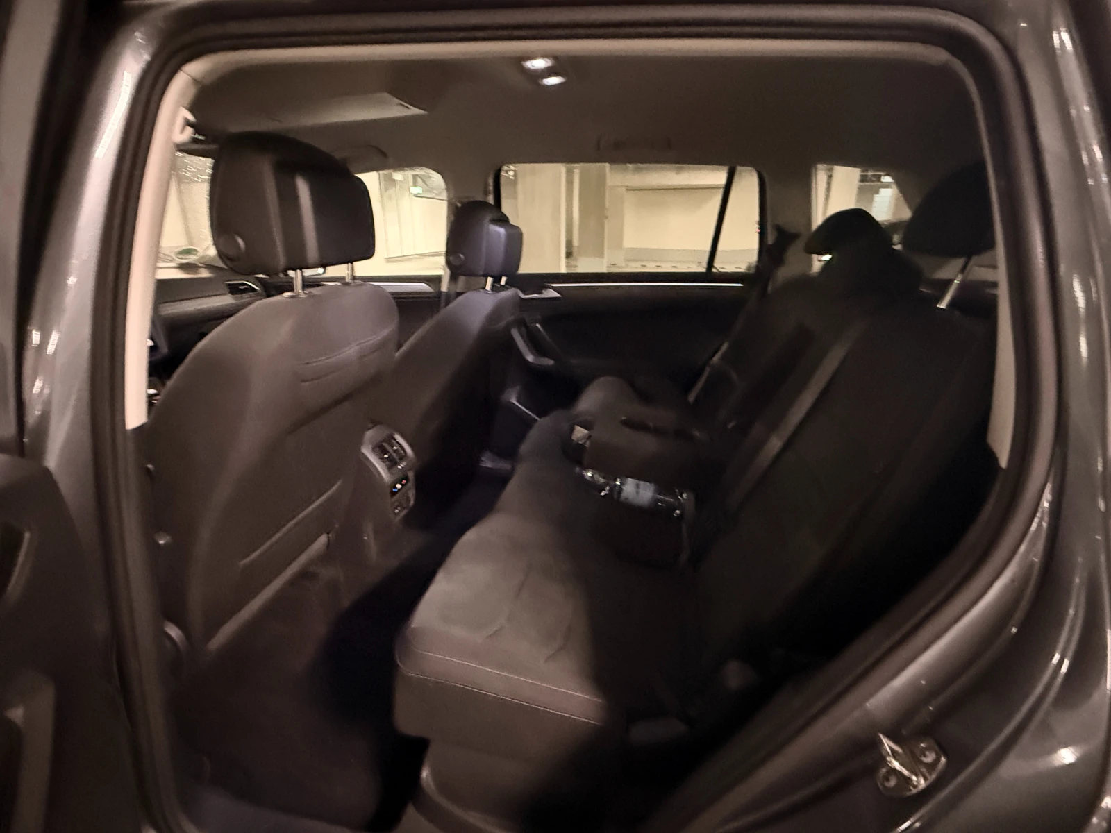VW Tiguan Allspace 2.0TDI FACE;4MOTION;IQ.LIGHT-MATRIX;HEADUP;DIGITAL, снимка 13 - Автомобили и джипове - 55187682