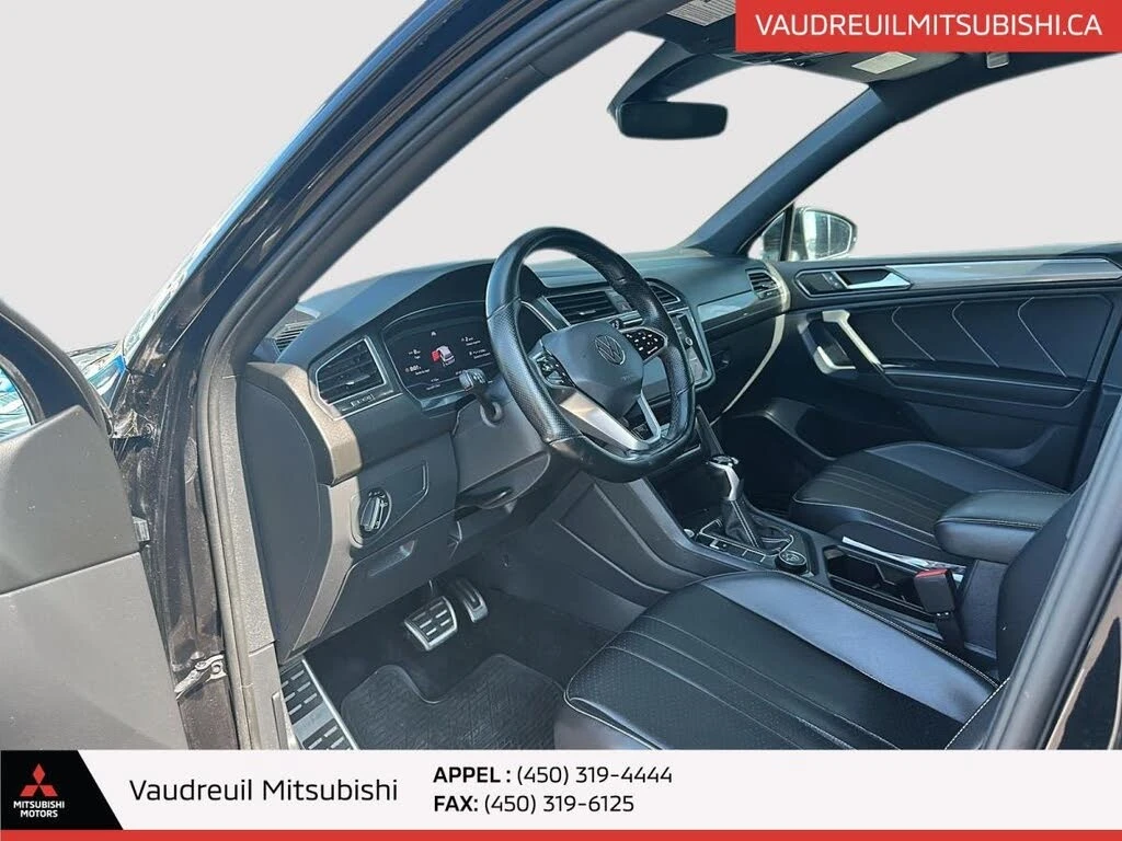 VW Tiguan R-Line Black 4Motion | Pano | LED | Камера | Blind, снимка 5 - Автомобили и джипове - 55261701