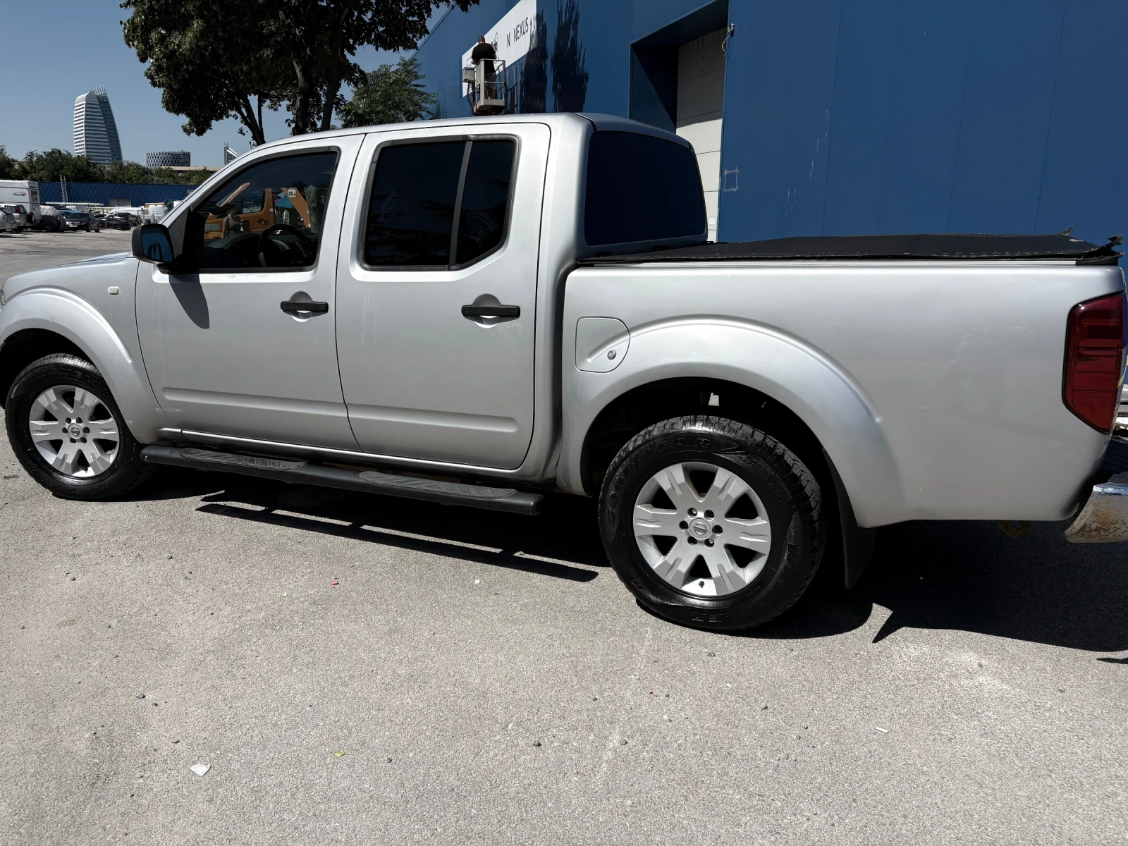 Nissan Navara, снимка 6 - Автомобили и джипове - 55476883