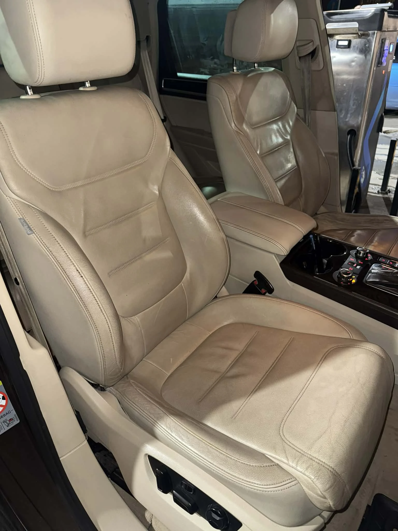 VW Touareg, снимка 5 - Автомобили и джипове - 55736324