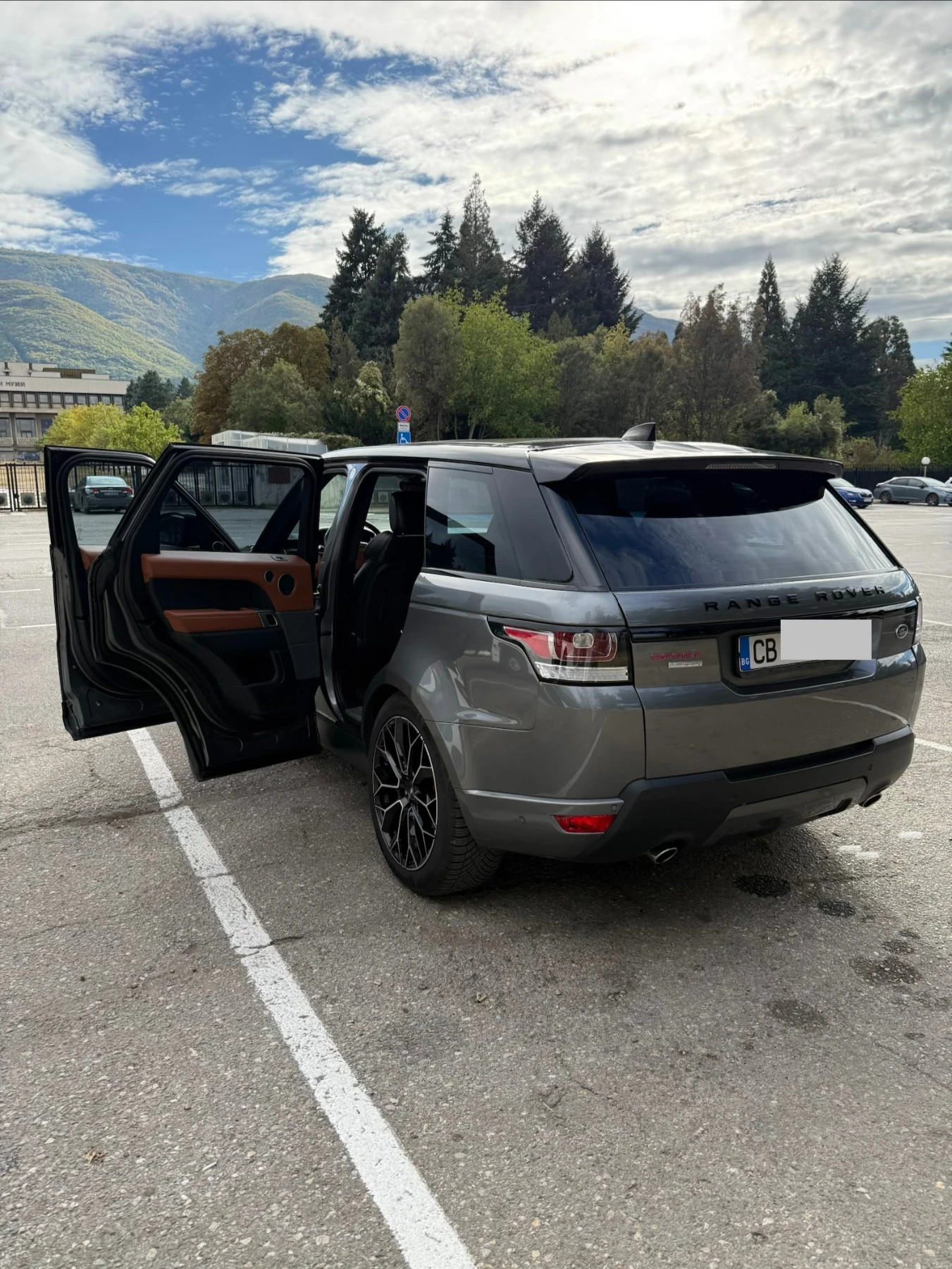 Land Rover Range Rover Sport, снимка 3 - Автомобили и джипове - 55906110