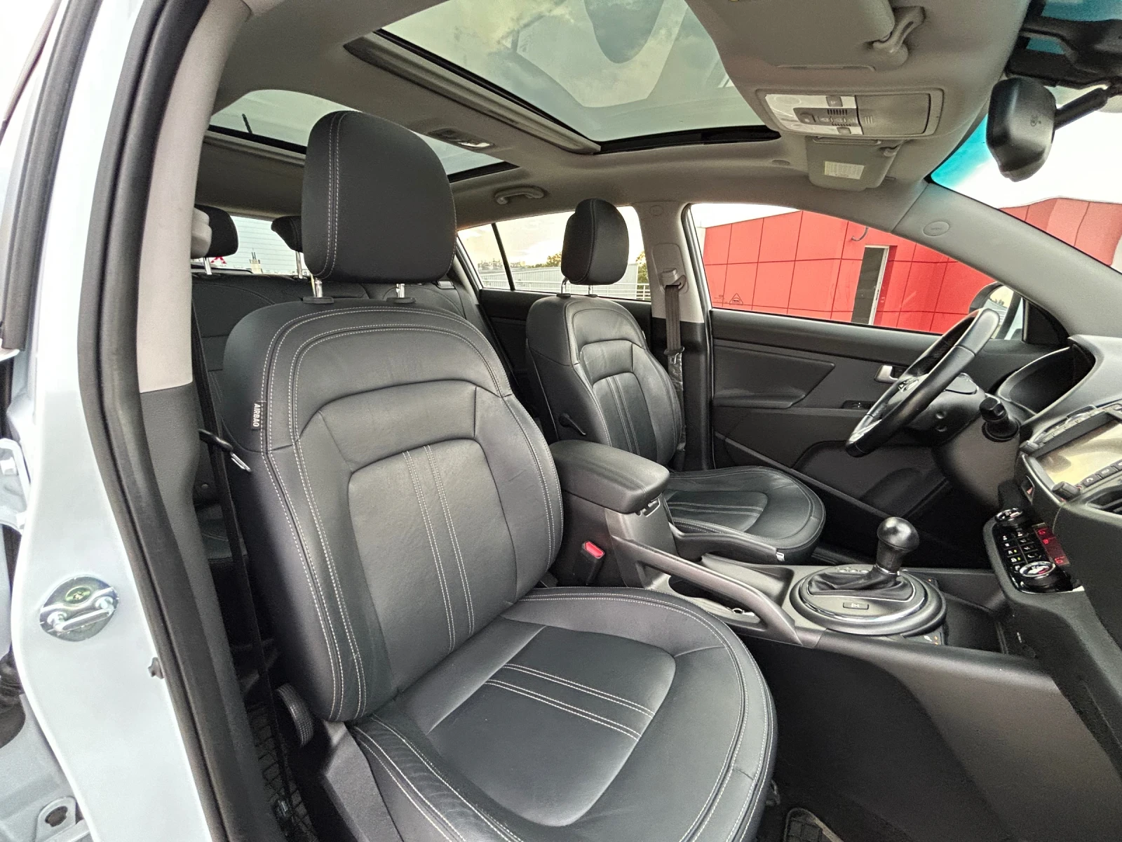Kia Sportage 2.0 CRDI // 185 к.с. // 4х4 // Автоматик // Пано, снимка 13 - Автомобили и джипове - 55932223
