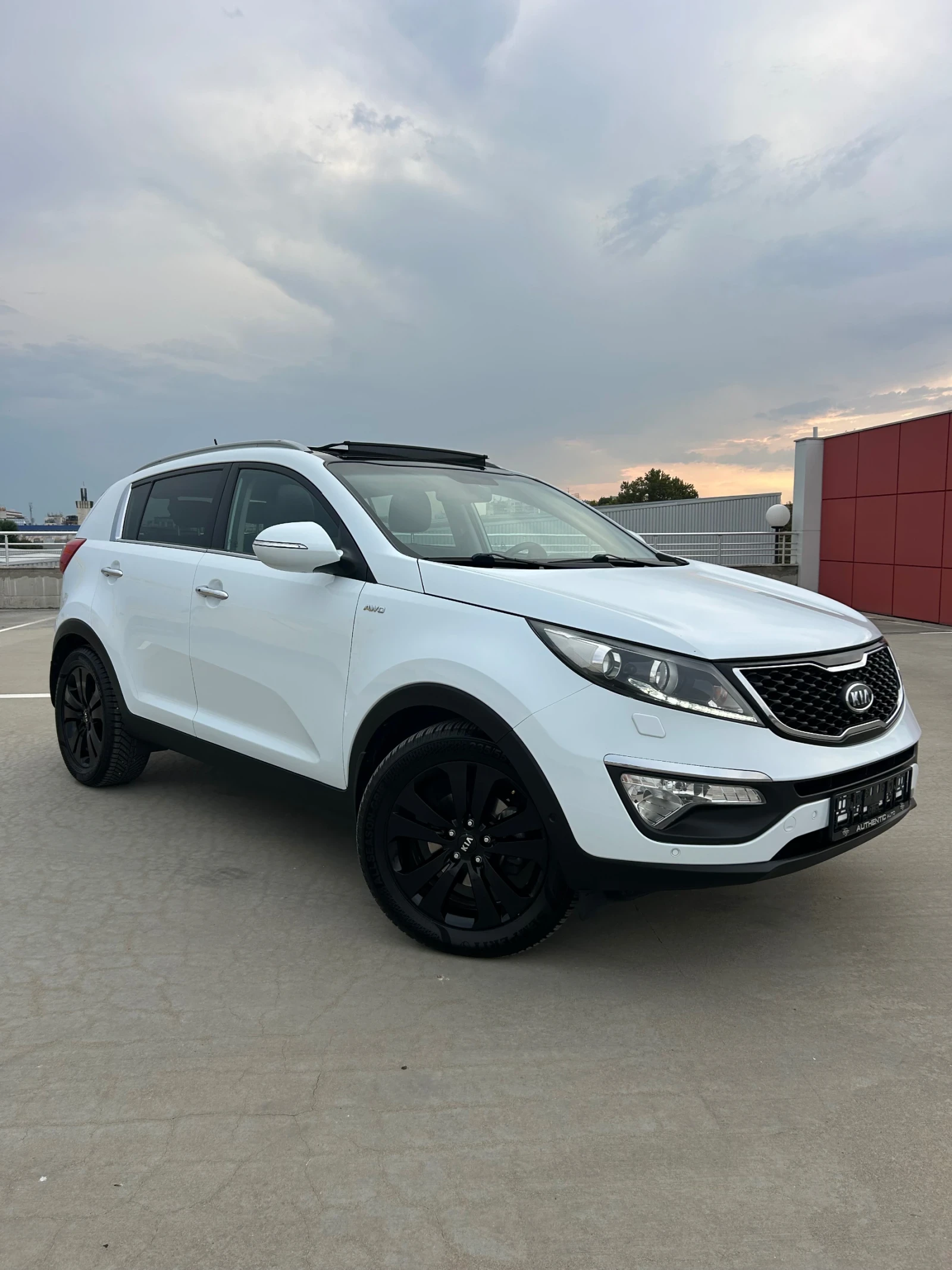 Kia Sportage 2.0 CRDI // 185 к.с. // 4х4 // Автоматик // Пано