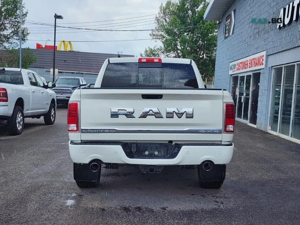 Dodge RAM 1500 Laramie Limited/5.7/CREW CAB/KAMEPA, снимка 8 - Автомобили и джипове - 56261576