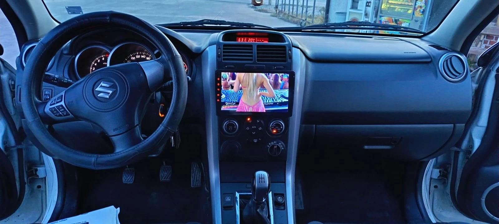 Suzuki Grand vitara, снимка 11 - Автомобили и джипове - 56600556
