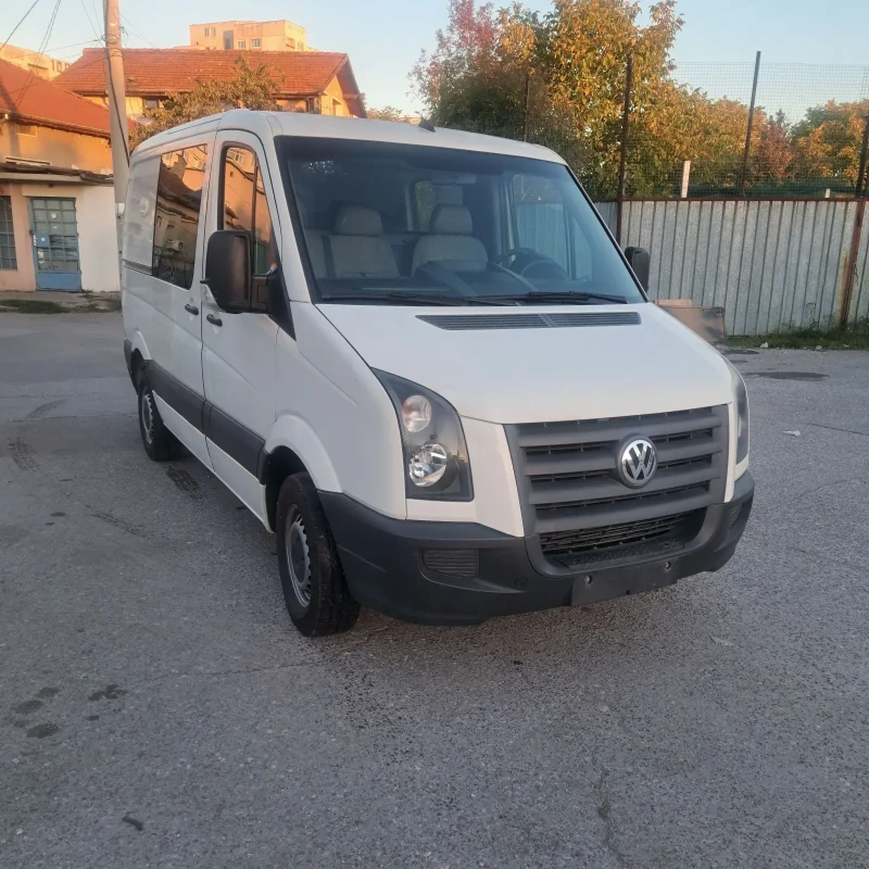 VW Crafter 2.5 TDI, снимка 2 - Бусове и автобуси - 48099943