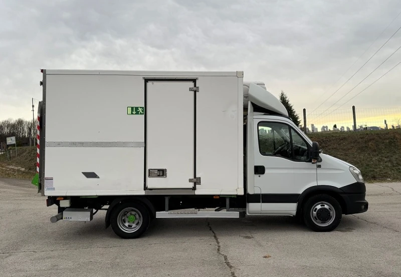 Iveco 35c15 3.0* ХЛАДИЛЕН-29* БОРД+ ВРАТИ* ТОК* БЛОКАЖ* КЛИМА*, снимка 4 - Бусове и автобуси - 52148516