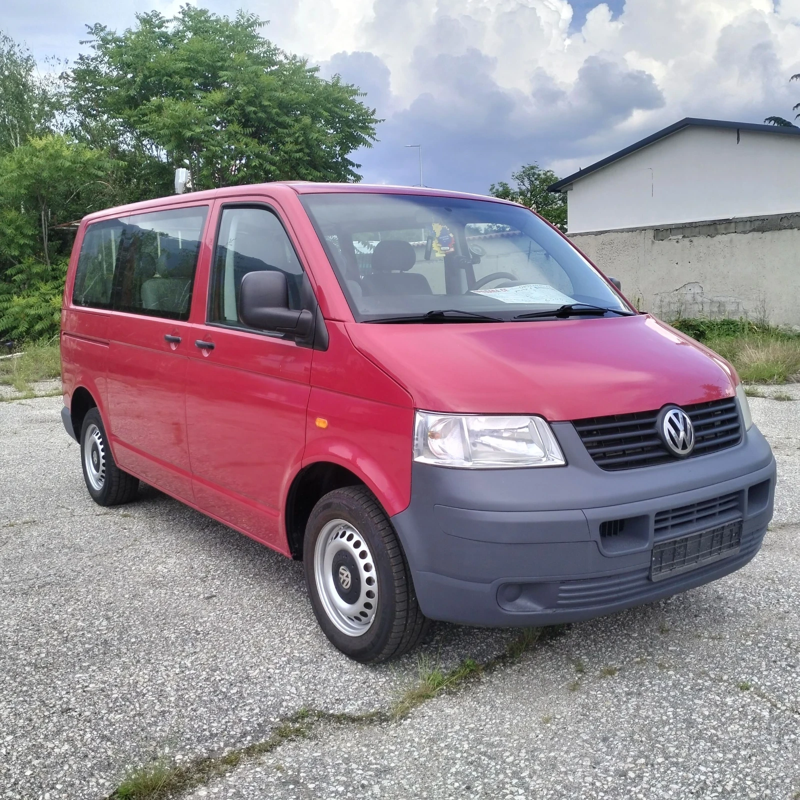 VW T5 1.9TDI klimatik 9 места, снимка 6 - Бусове и автобуси - 54807745