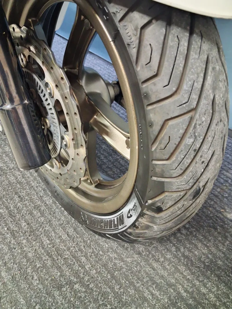 Kymco K-XCT 300i, снимка 12 - Мотоциклети и мототехника - 51333676