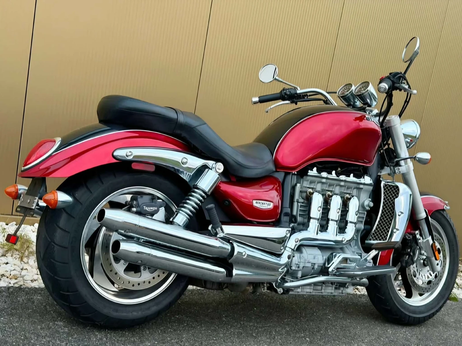 Triumph Rocket III CLASSIC 2009 година 11200 км.!!! - изображение 5