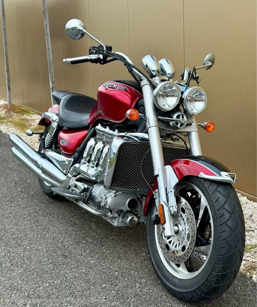 Triumph Rocket III CLASSIC 2009 година 11200 км.!!! - изображение 3