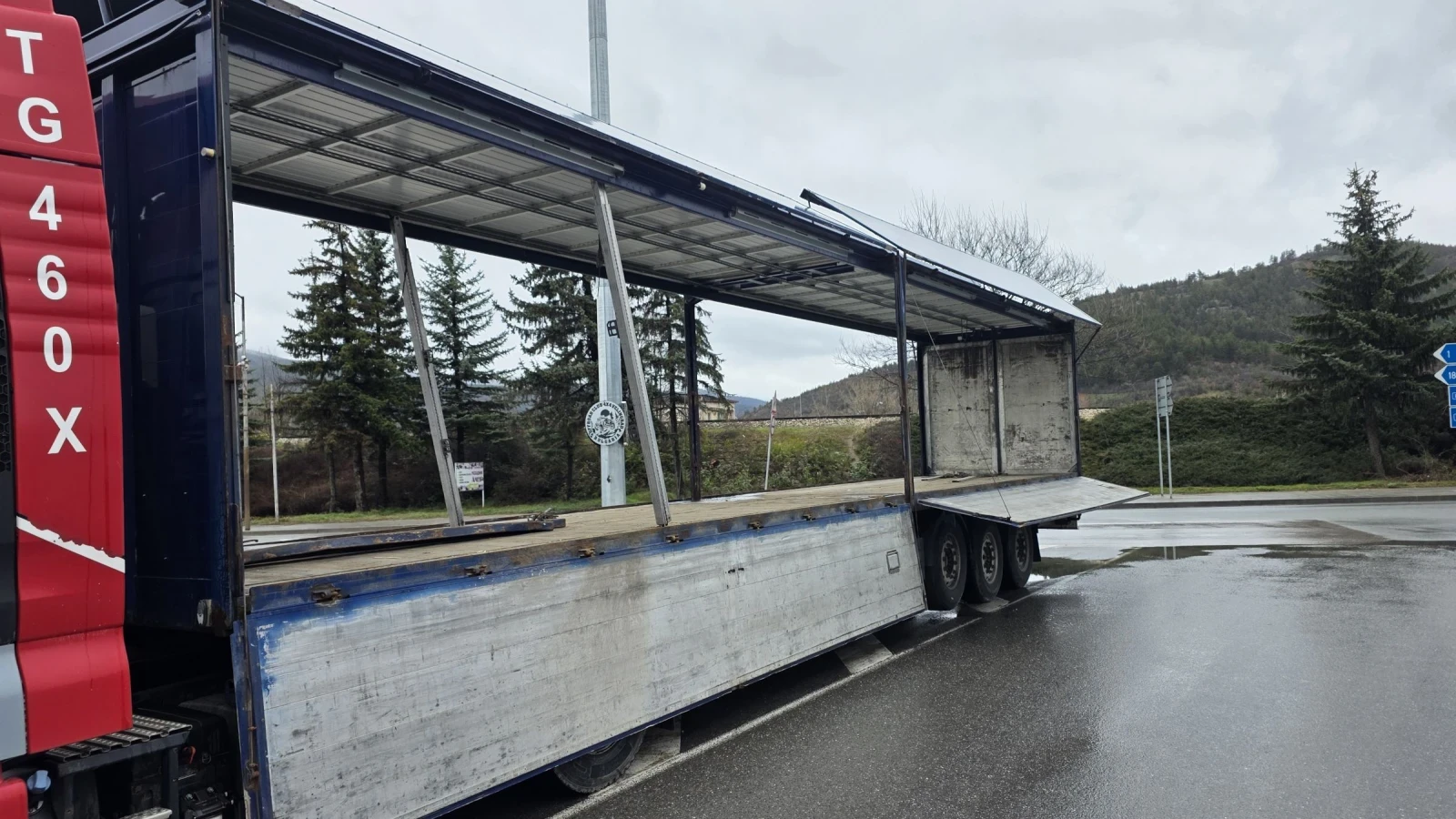 Полуремарке Schwarzmuller За Бира и Безалкохолно