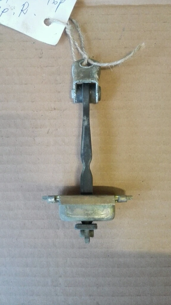 Панта врата ограничителна предна дясна Нисан Микра 4врати