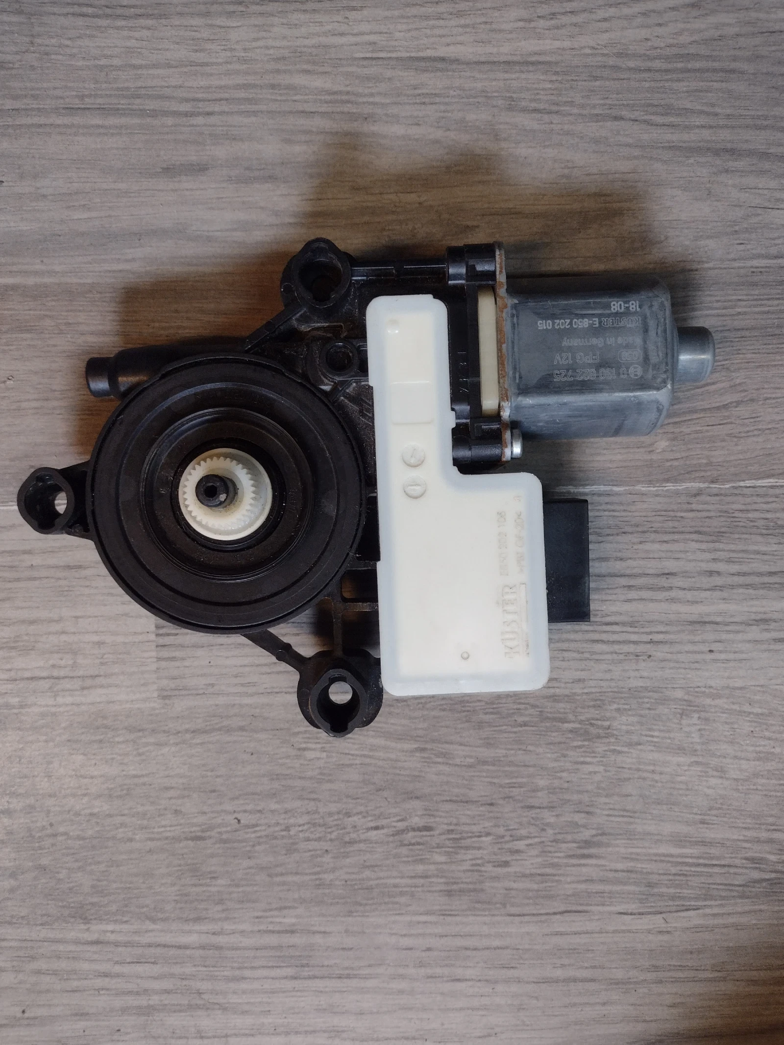 5Q0959811E �������  �������������� �� ����� ���� ����� Skoda Octavia III 5Q0 959 811 E | Mobile.bg � ����������� 3