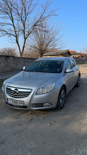 Opel Insignia, снимка 1 - Автомобили и джипове - 44342151