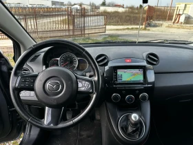 Mazda 2 2014 Навигация Подгрев, снимка 12