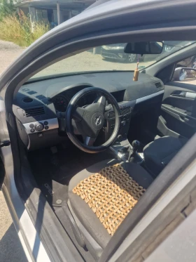 Opel Astra - 2600 € / 5085.16 лв. - 86807946 6