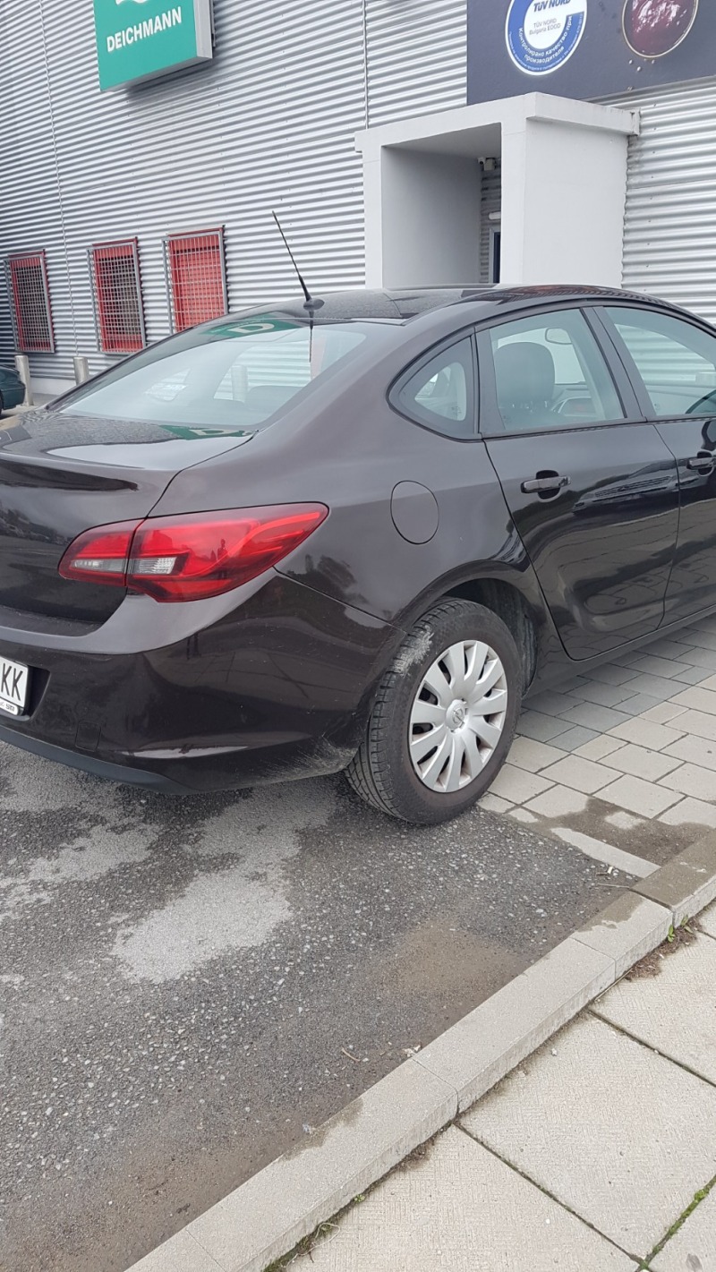 Opel Astra, снимка 7 - Автомобили и джипове - 45160482