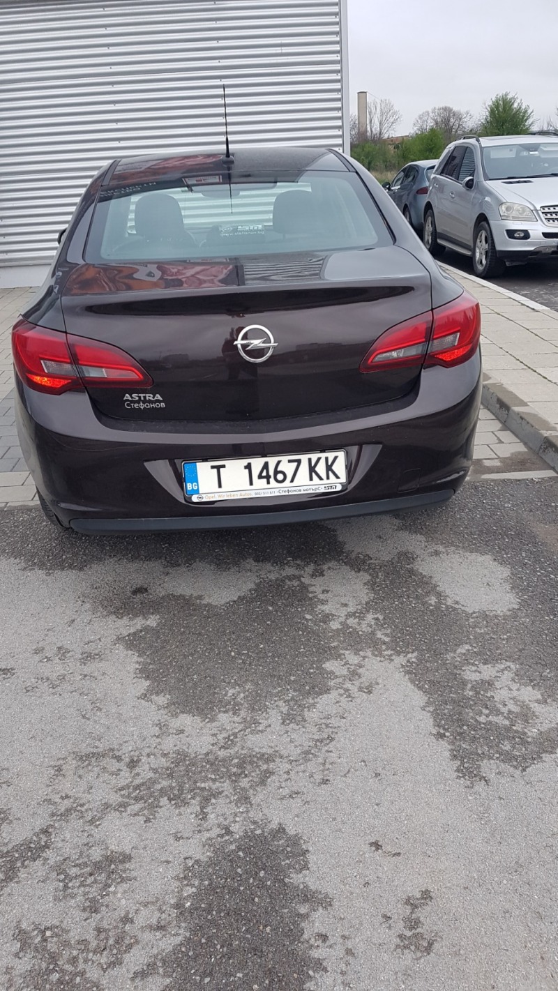 Opel Astra, снимка 6 - Автомобили и джипове - 45775657