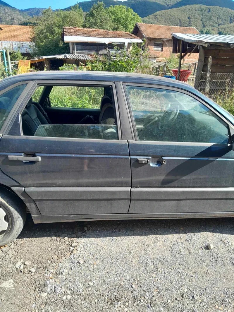 VW Passat 1.8, снимка 2 - Автомобили и джипове - 46845896