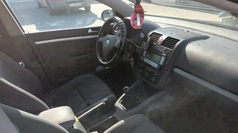 VW Golf, снимка 5 - Автомобили и джипове - 47932133