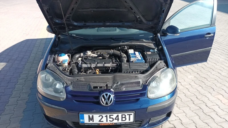 VW Golf, снимка 4 - Автомобили и джипове - 47932133