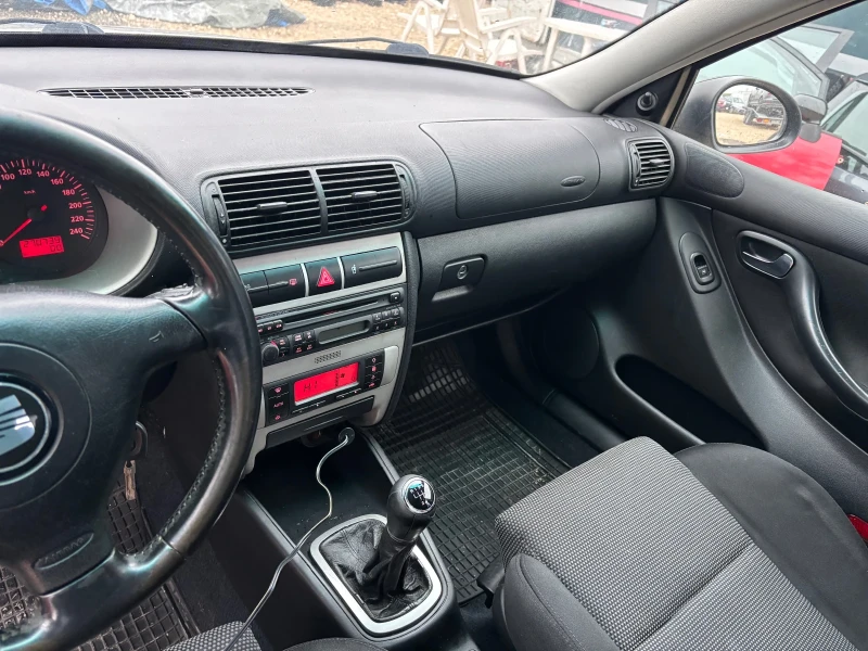 Seat Leon 1.9 TDI, снимка 13 - Автомобили и джипове - 47980387