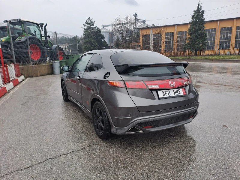 Honda Civic 1.8i type S, снимка 2 - Автомобили и джипове - 48257379