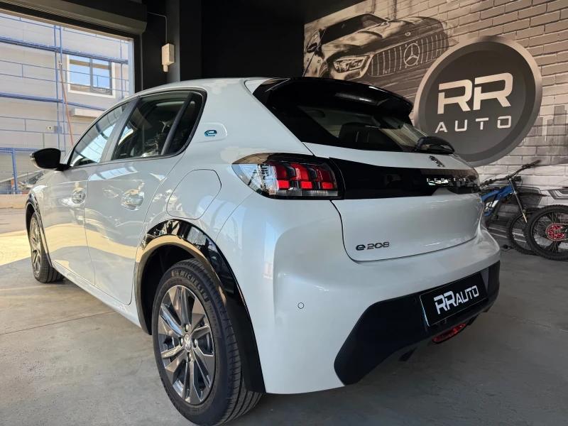 Peugeot 208 НОВ 50KW, снимка 4 - Автомобили и джипове - 49043598