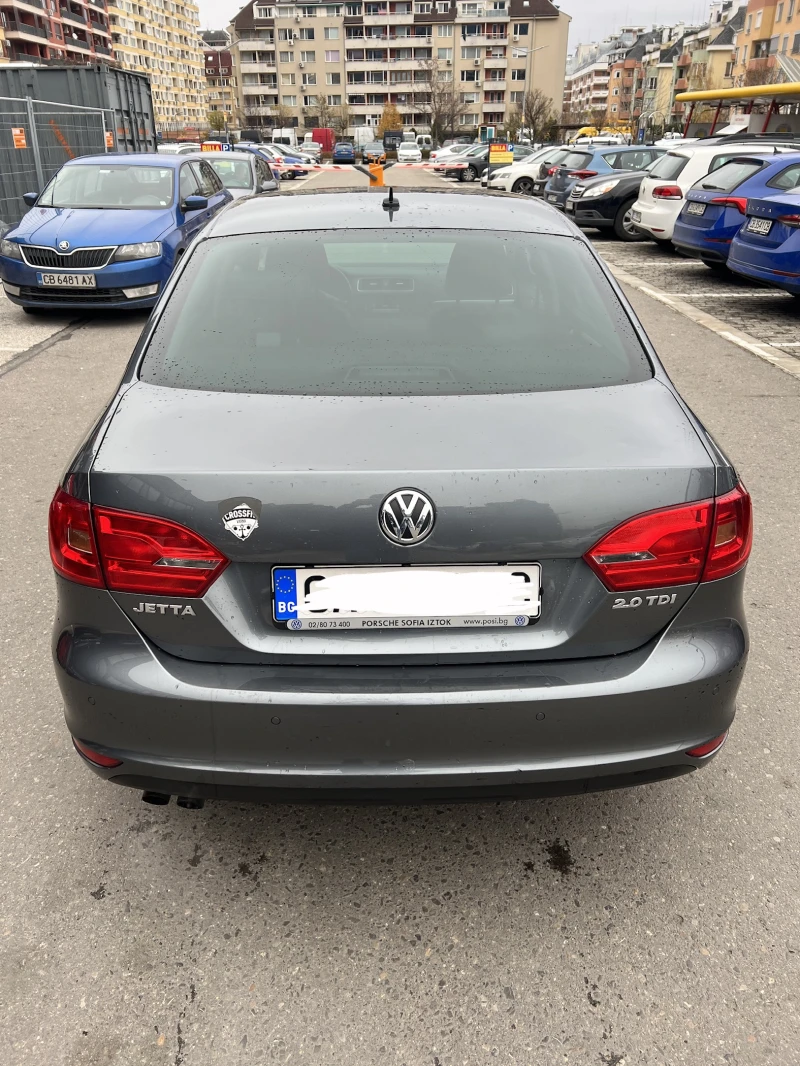 VW Jetta 2.0 TDI, снимка 6 - Автомобили и джипове - 52151479
