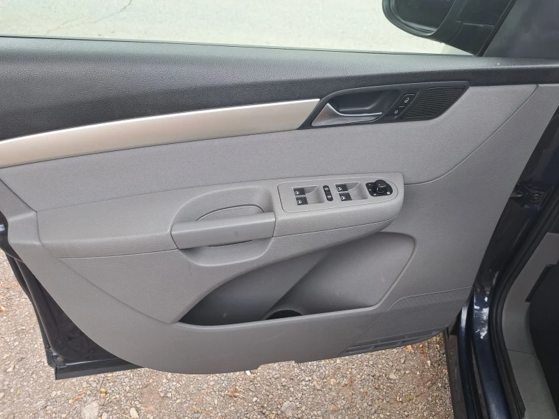 Seat Alhambra 2.0TD-140K.C, снимка 8 - Автомобили и джипове - 51752577