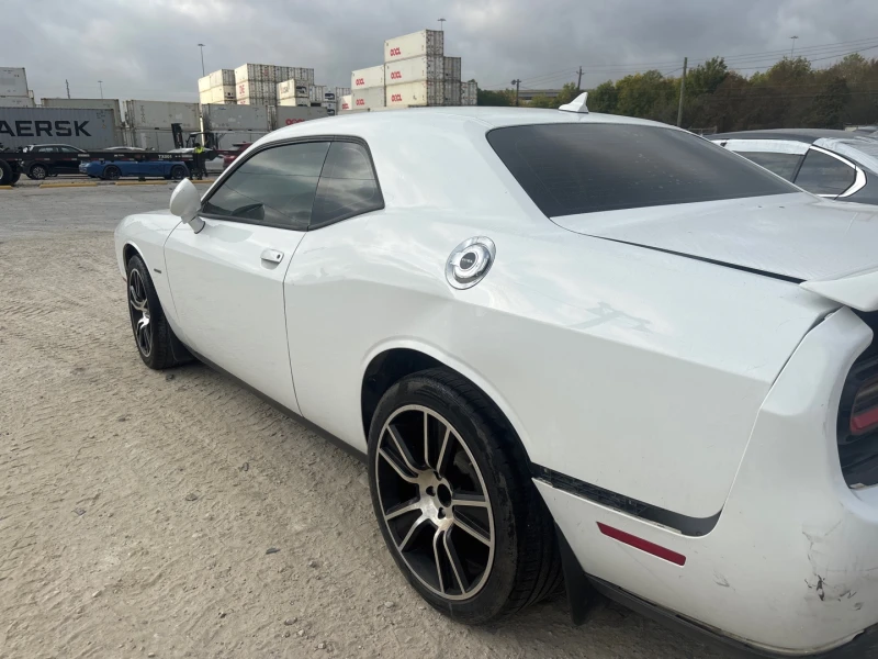 Dodge Challenger * 5.7 HEMI* ПОДГРЕВ* ОБДУХ* ОЧАКВАН ВНОС* , снимка 4 - Автомобили и джипове - 52502659