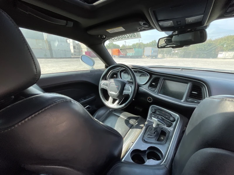 Dodge Challenger * 5.7 HEMI* ПОДГРЕВ* ОБДУХ* ОЧАКВАН ВНОС* , снимка 9 - Автомобили и джипове - 52502659