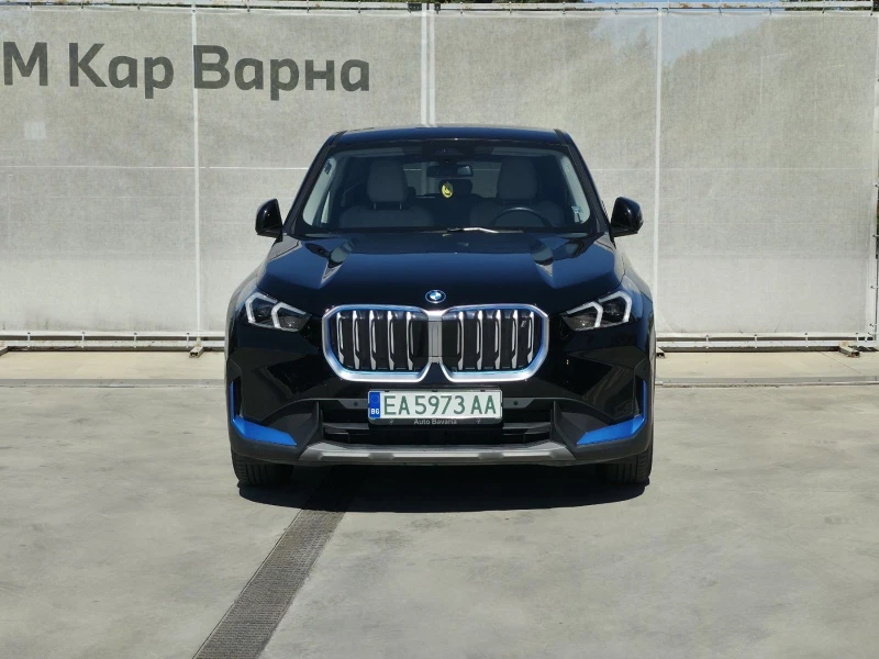 BMW iX1, снимка 2 - Автомобили и джипове - 52722877