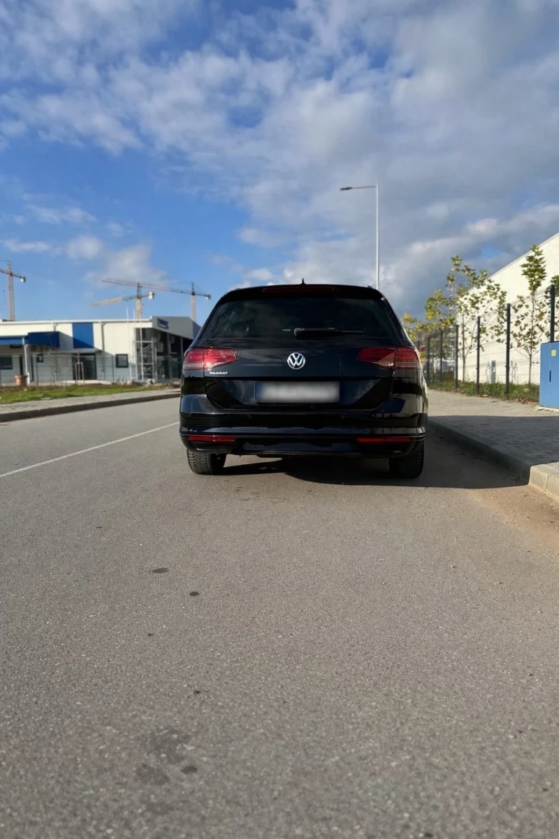 VW Passat, снимка 6 - Автомобили и джипове - 52775099