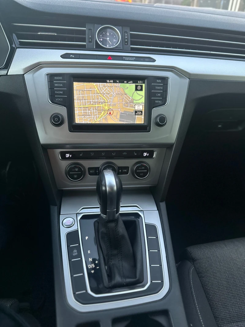 VW Passat, снимка 9 - Автомобили и джипове - 52775099