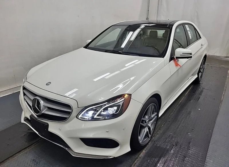 Mercedes-Benz E 400 4MATIC * * CARFAX * * АВТО КРЕДИТ * * 