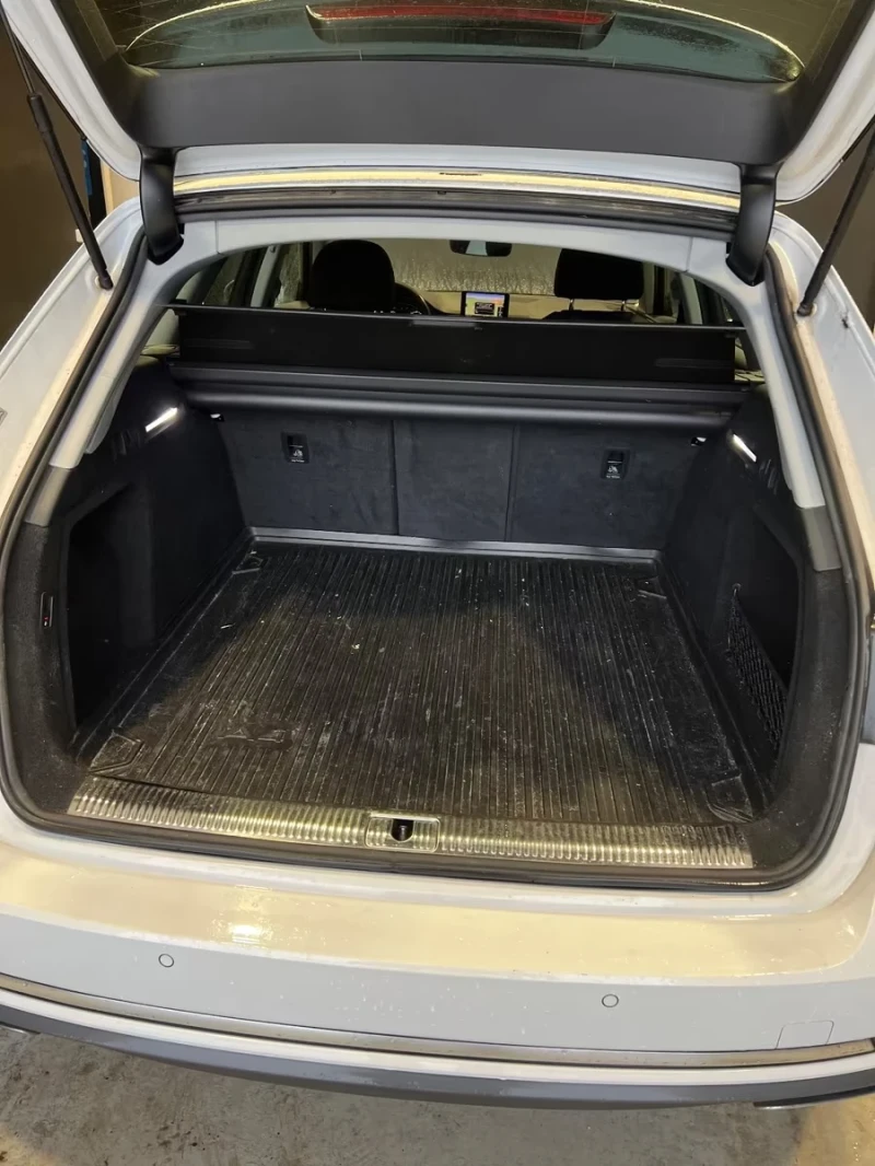 Audi A4 Avant 4.0tdi Sport 190ps DK, снимка 11 - Автомобили и джипове - 53515376