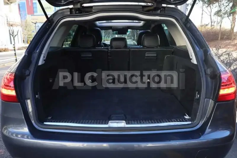 Mercedes-Benz C 220 Mercedes Benz C-Class 220 , 2016, снимка 9 - Автомобили и джипове - 54086252