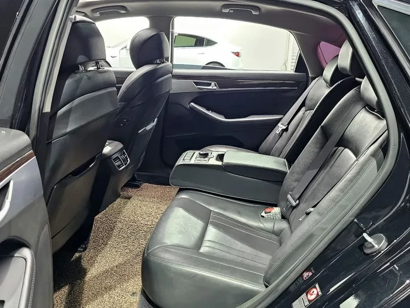 Genesis G80 Gdi Luxury, снимка 11 - Автомобили и джипове - 55263985