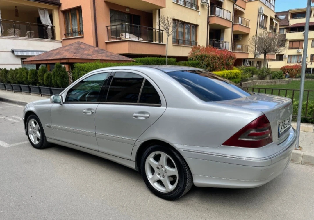 Mercedes-Benz C 220  - изображение 2