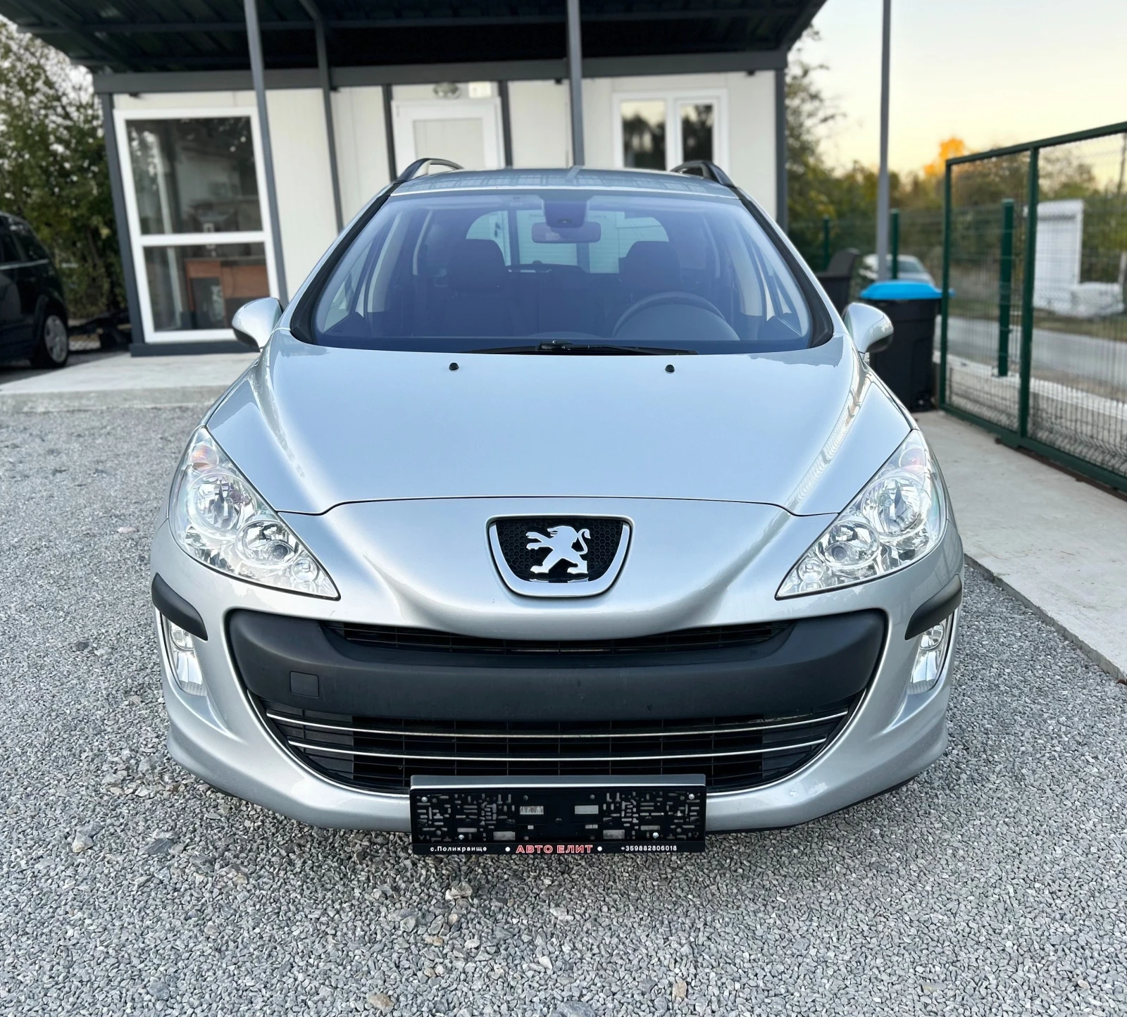 Peugeot 308 1.6HDI* 6скорости* КЛИМАТРОНИК - изображение 2