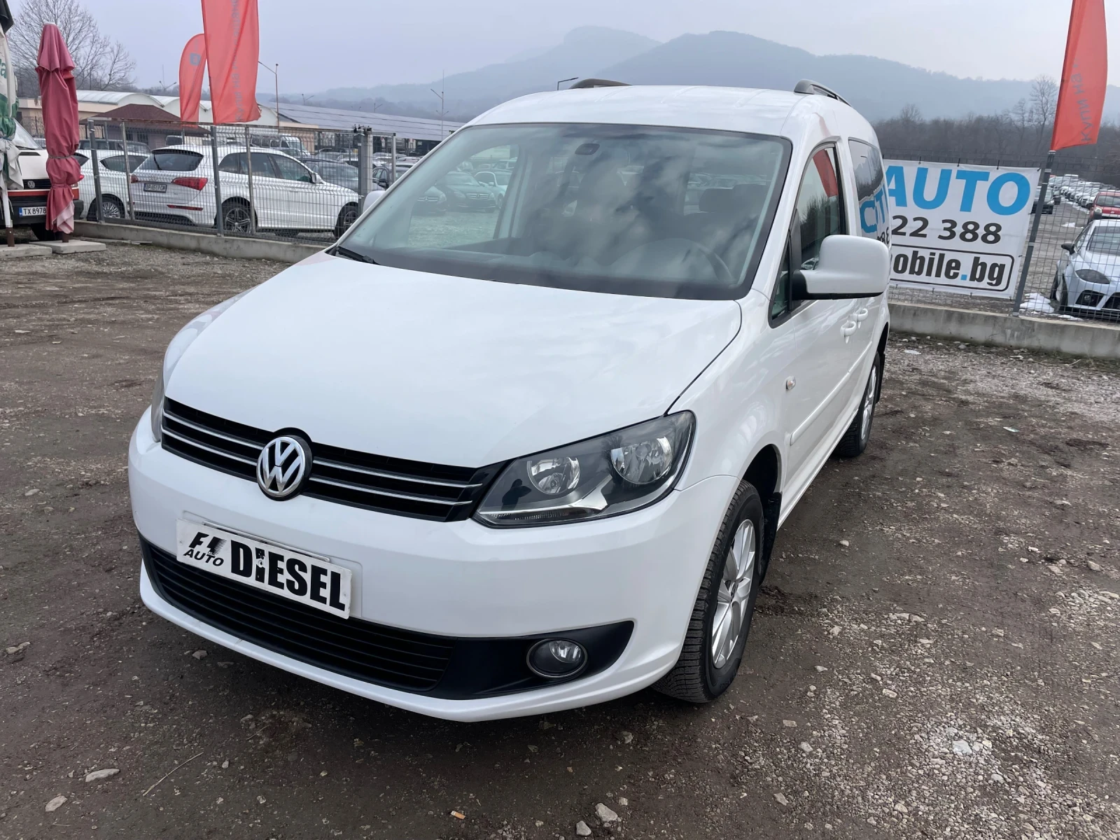 VW Caddy 1.6TDI-102-AVTOMAT-ITALIA | Mobile.bg — изображение 1