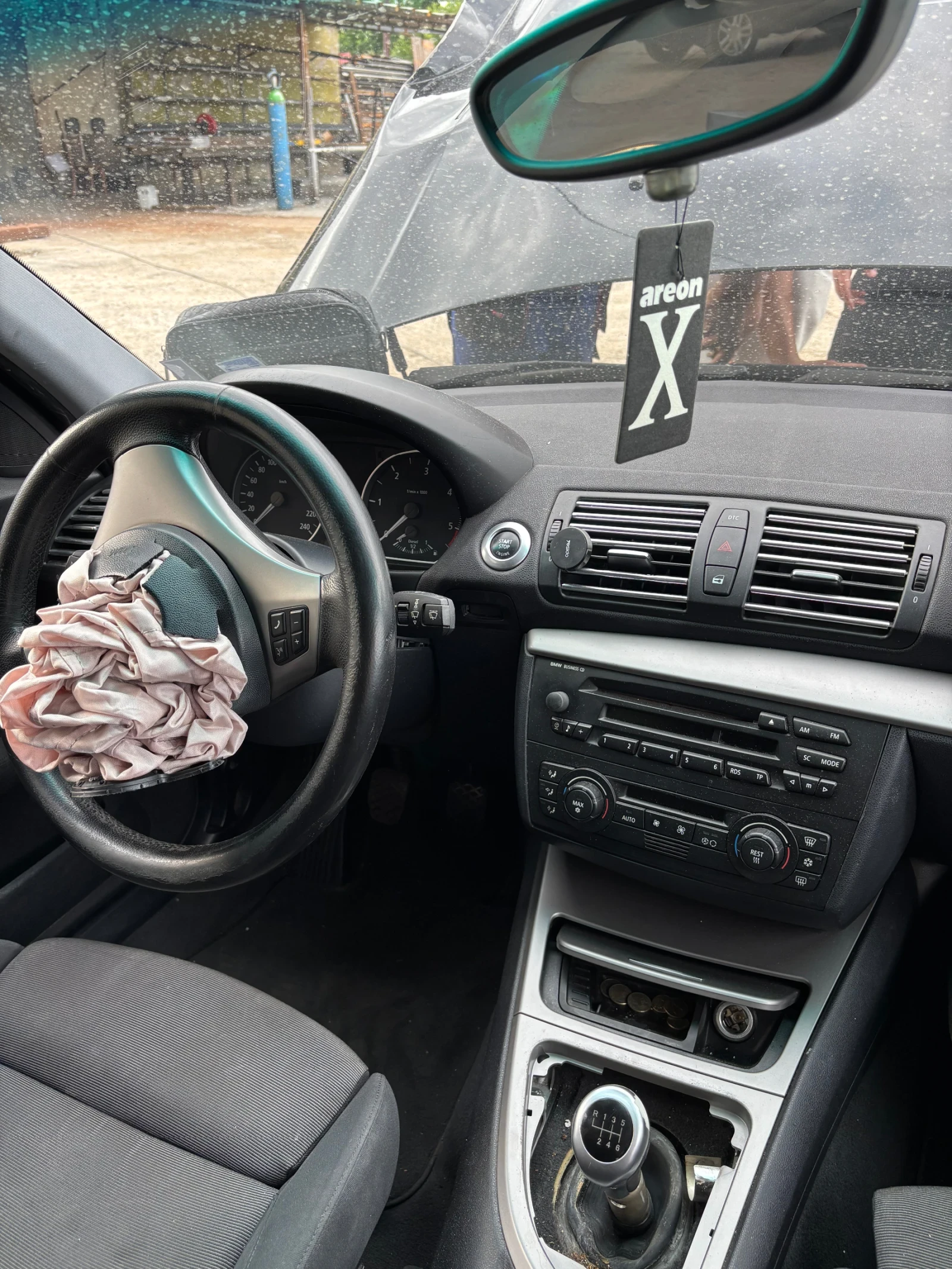 BMW 118  - изображение 8