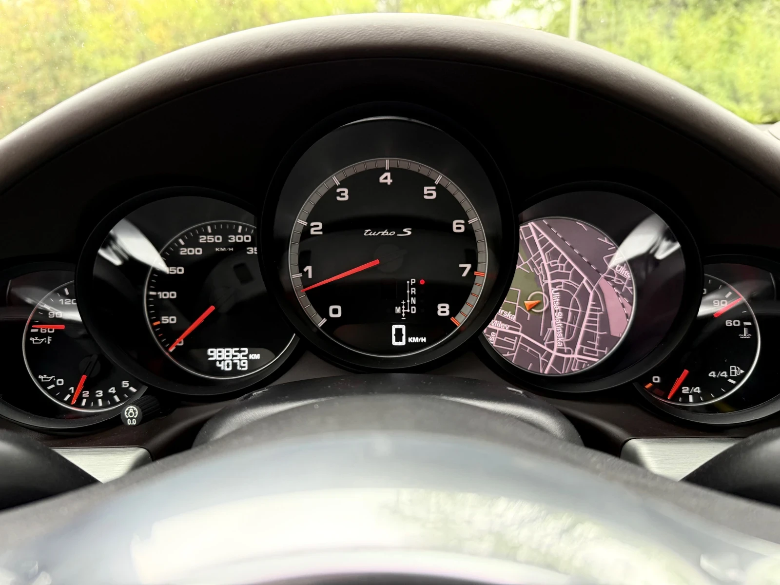 Porsche 911 Turbo S Ceramic/KeylessGO/Bose/Panorama/700Hp - изображение 9